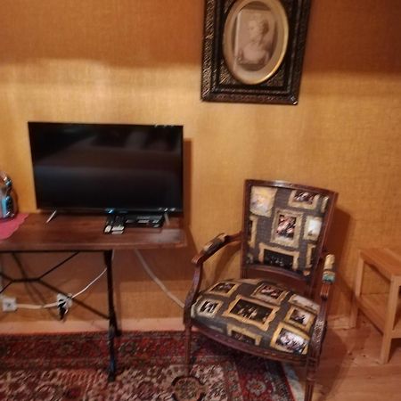 Chambre D'Hotes Acces Separe Et Possibilite Table D'Hotes Sur Reservation Apartment Ver  Exterior photo